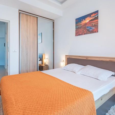 Apartament Unique Relax Lägenhet Năvodari Exteriör bild
