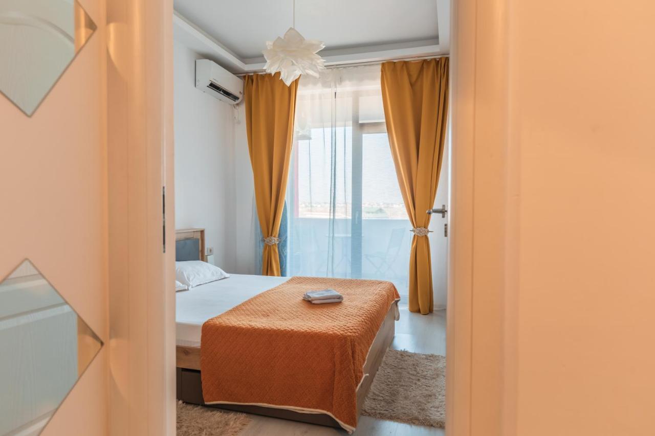 Apartament Unique Relax Lägenhet Năvodari Exteriör bild