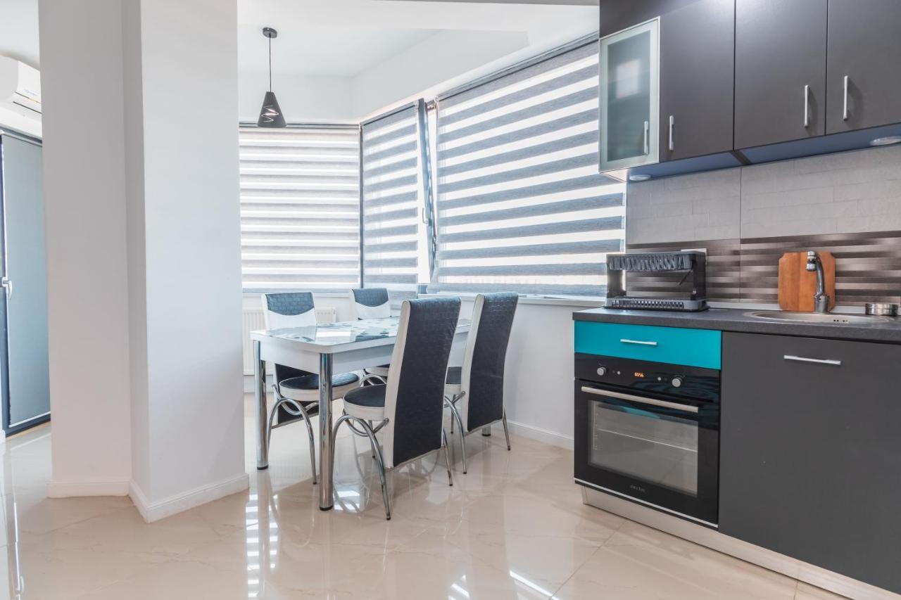 Apartament Unique Relax Lägenhet Năvodari Exteriör bild